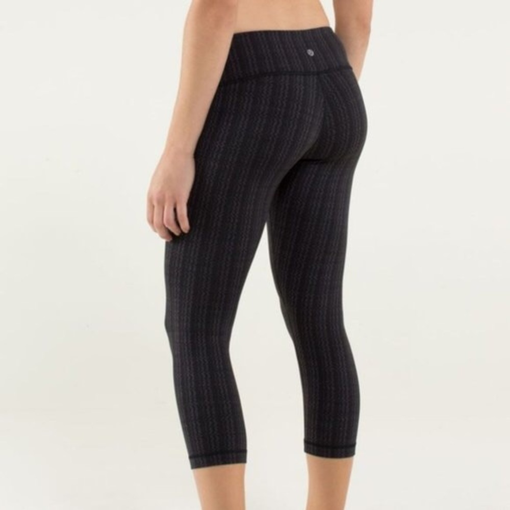 Lululemon Wunder Under Ziggy Zig Zag crop leggings